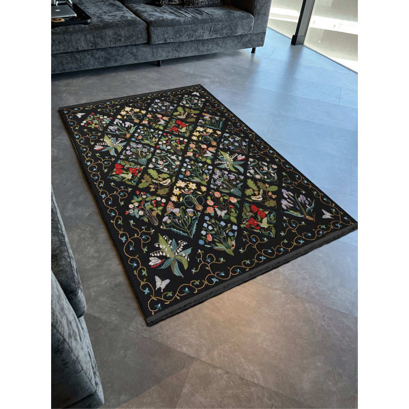 Tapis décoratif noir multicolore à motif floral et à franges, Rectangle 3 pi 11,24 po x 5 pi 10,87 po