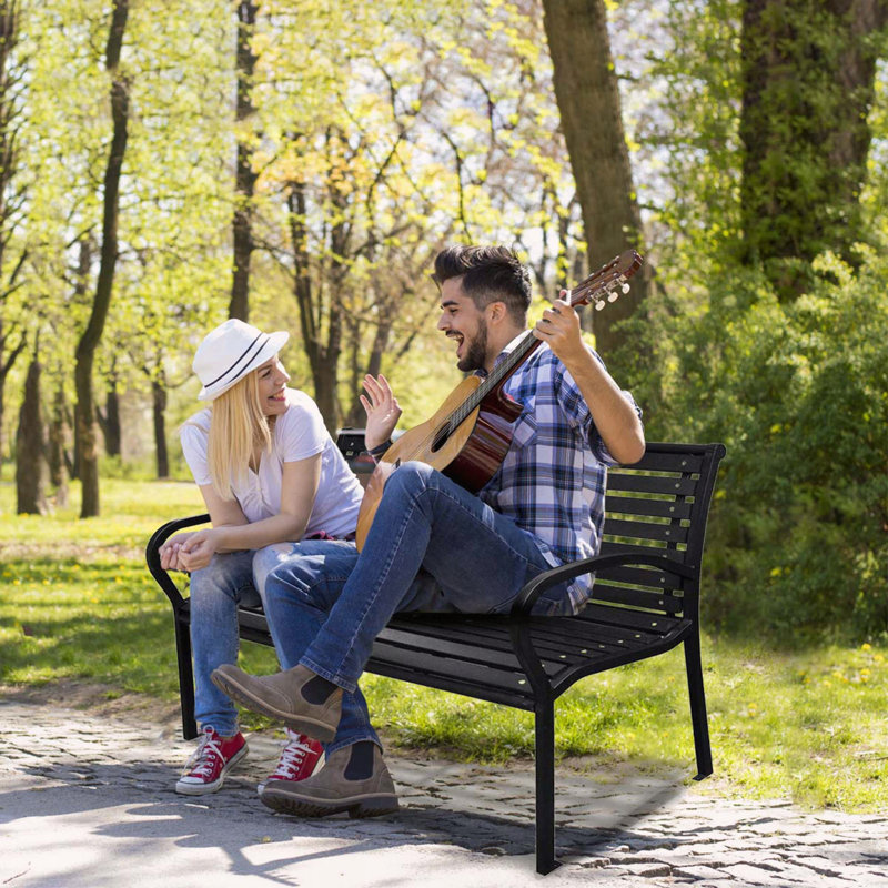 Banc de patio avec structure en acier et lattes en composite de bois et plastique
