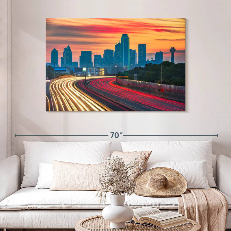 Nicci Dallas City Light Trails