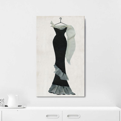 "Black Gown and Tulle II" par Tava Studios, reproduction sur toile