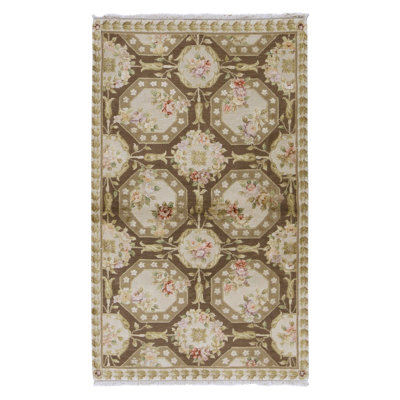 High-Quality Hand-Knotted Nutmeg And Cream Area Rug