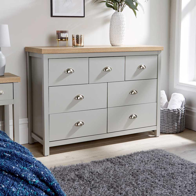 Washtenaw 7 Drawer Chest Bedroom Storage Unit, Grey/Oak