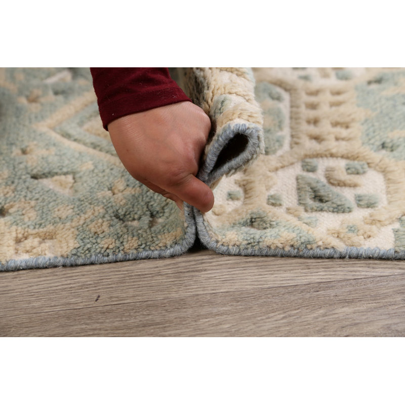 Tapis unique en laine noué à la main vert / ivoire nouvel âge 4 pi 11 po x 7 pi 10 po marocain