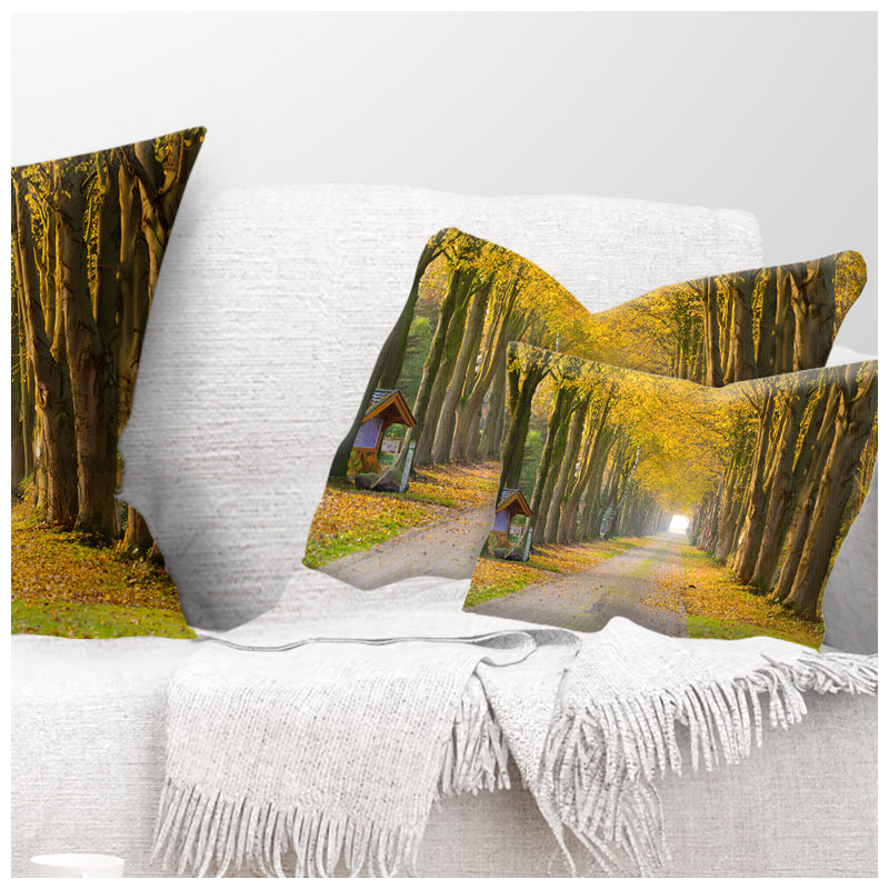 Housse et insert de coussin rectangulaire Country Road Under Trees