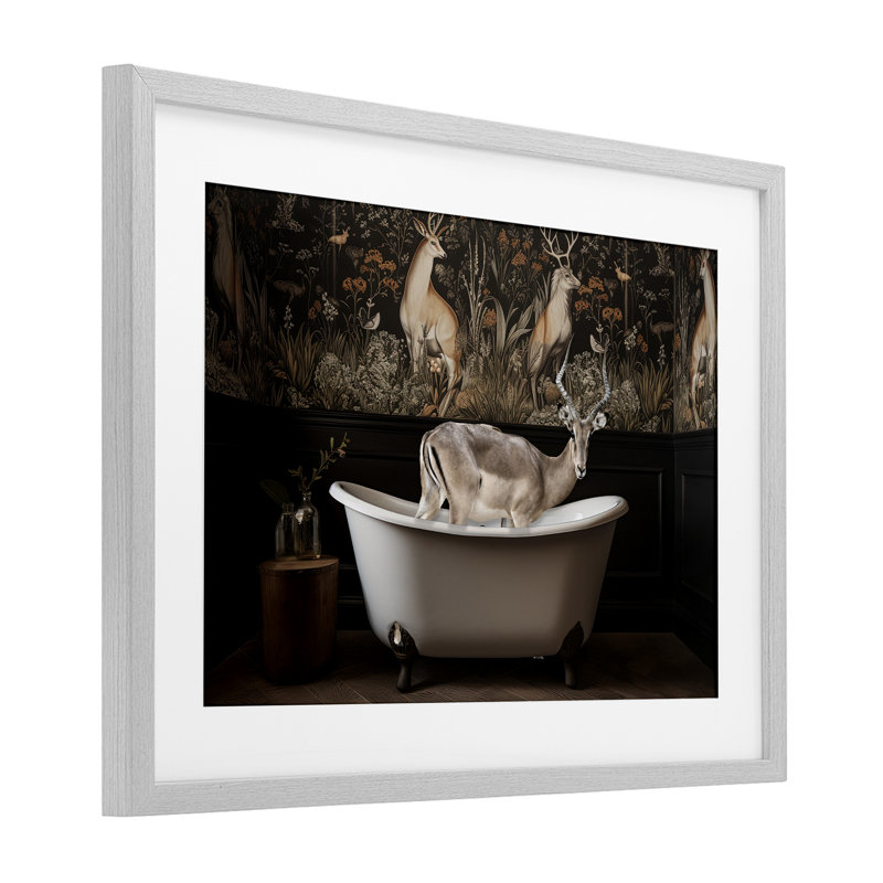 «Forest Elk Rustic Bath Time», reproduction encadrée sous verre, conception de Sasha, H 14 po x l 20 po, Cadre de ferme gris