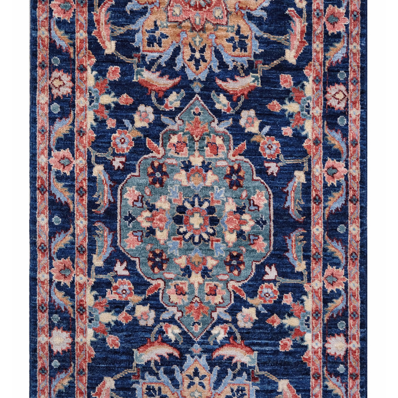 Tapis bleu marine de haute qualité noué à la main