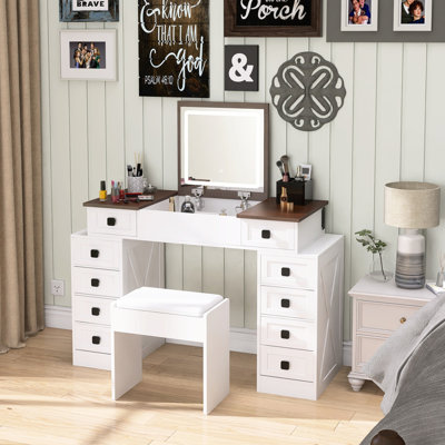 Bureau de meuble-lavabo à intensité variable avec 10 tiroirs. Miroir de table pliable blanc et noyer pour une utilisation efficace de l'espace. Tabouret à confort accru avec rangement spacieux. Tiroirs, blanc et noyer. Flip Up Protection.