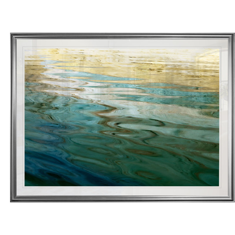 « ethereal lake », reproduction d’impression, H 30 po x l 45 po x P 1,5 po, Cadre argenté