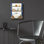 Art mural en verre "Bold Bathroom 2" par Yvette St. Amant
