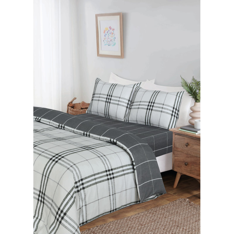 Polyester Bedding with Pillowcases Included, Single Duvet Cover Set + 2 Additional Pieces, Chequered