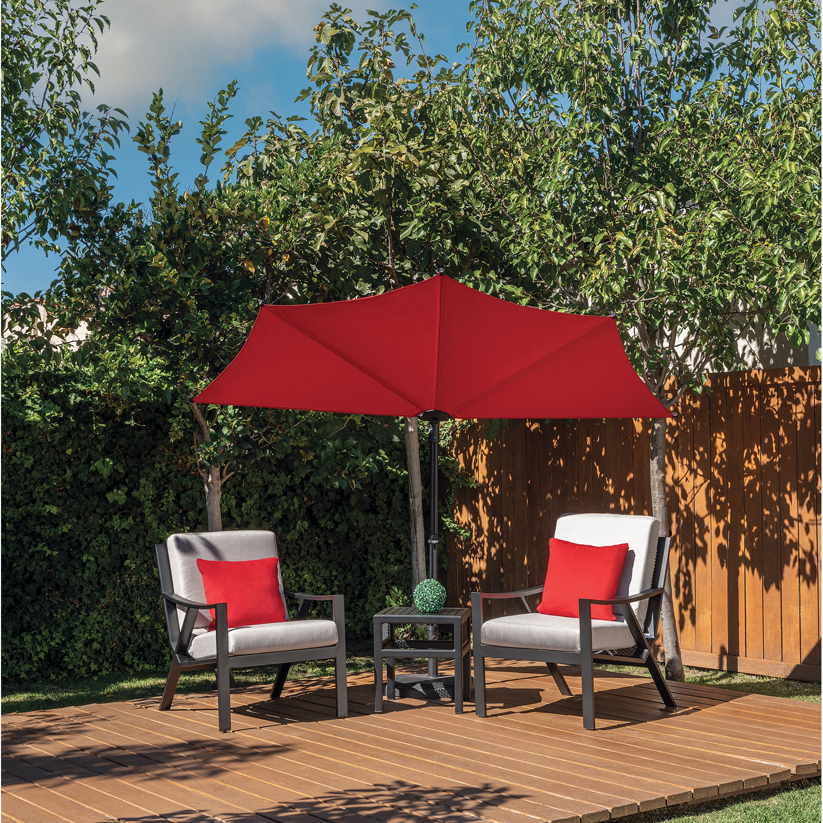 Ellen 4.8' Market Umbrella, Deep Red Performance