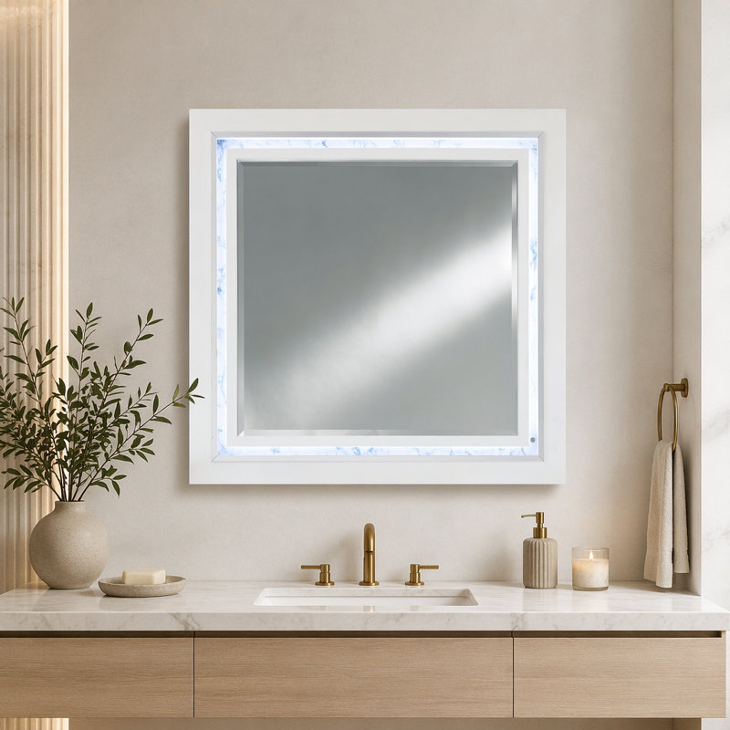 SKYE WHITE MIRROR