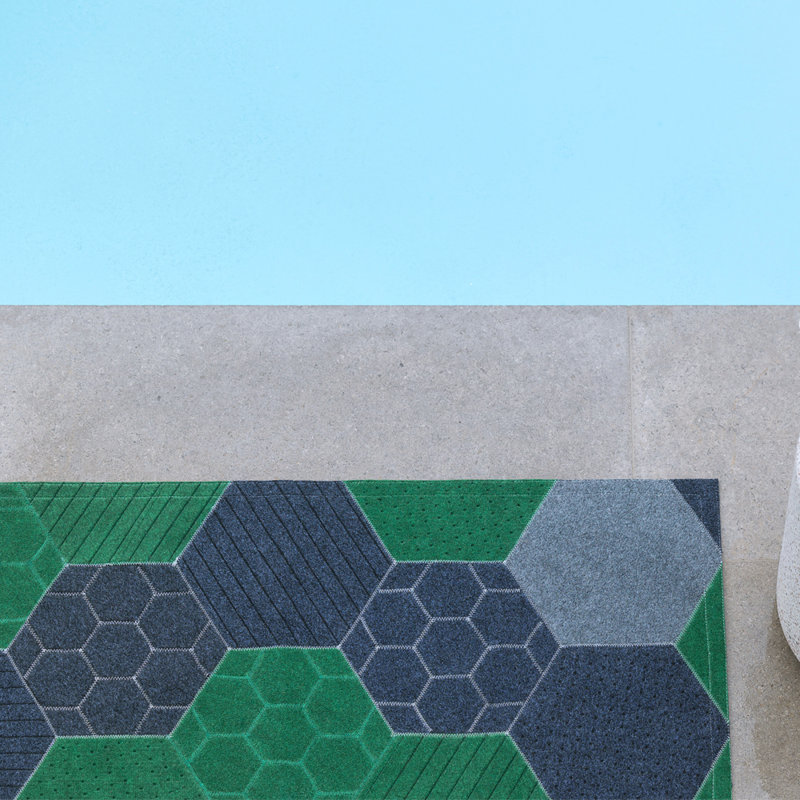 Hex Geometric Area Rug in Green/Gray/Black, Runner 2'7" x 16'4"