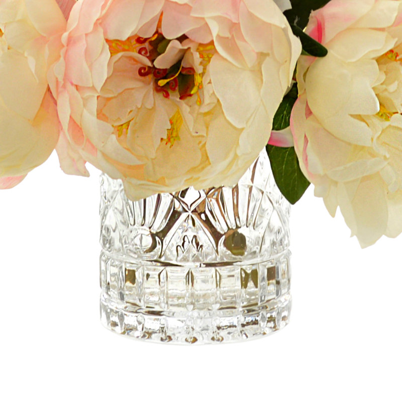 Arrangement floral pivoines dans un vase