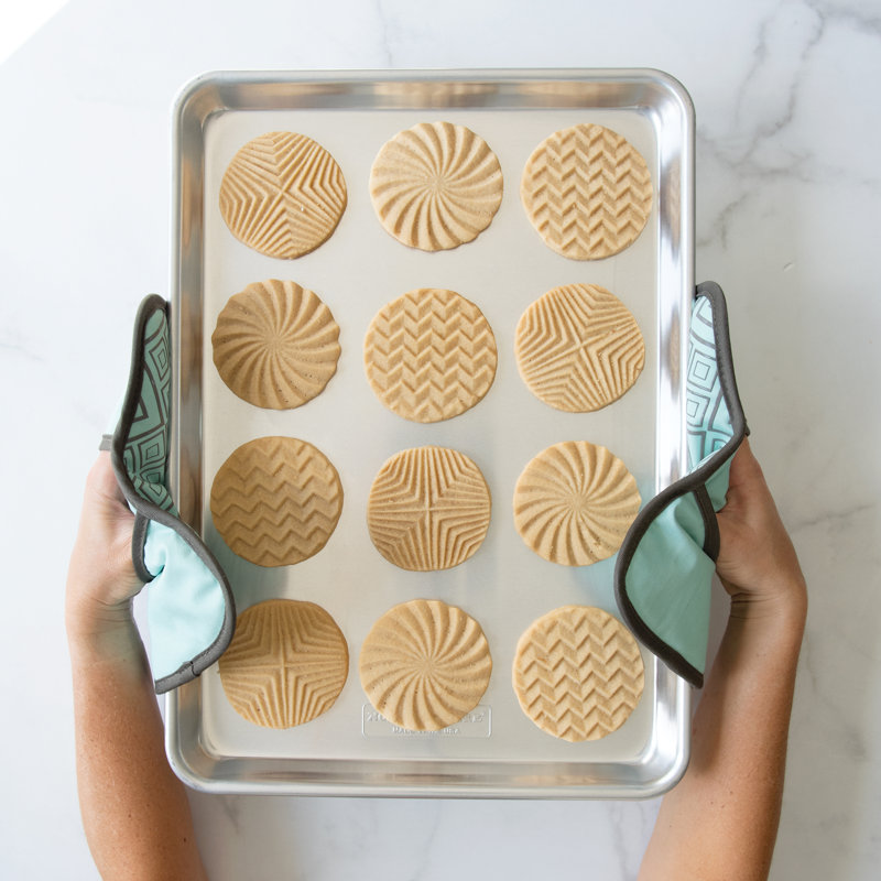 Hot Pad Nordic Ware Bundt