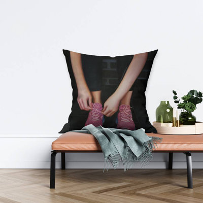 Ready for the race - Pink Livingroom Poly Twill Throw Decor
