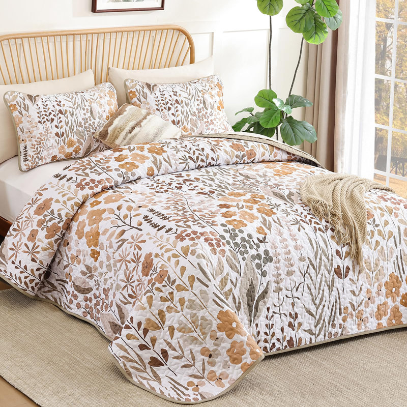 3-Piece Floral Quilt Set Soft Cozy Microfiber Lightweight All-Season Bedspread Coverlet, Queen Quilt + 2 Pillowcases, Brown