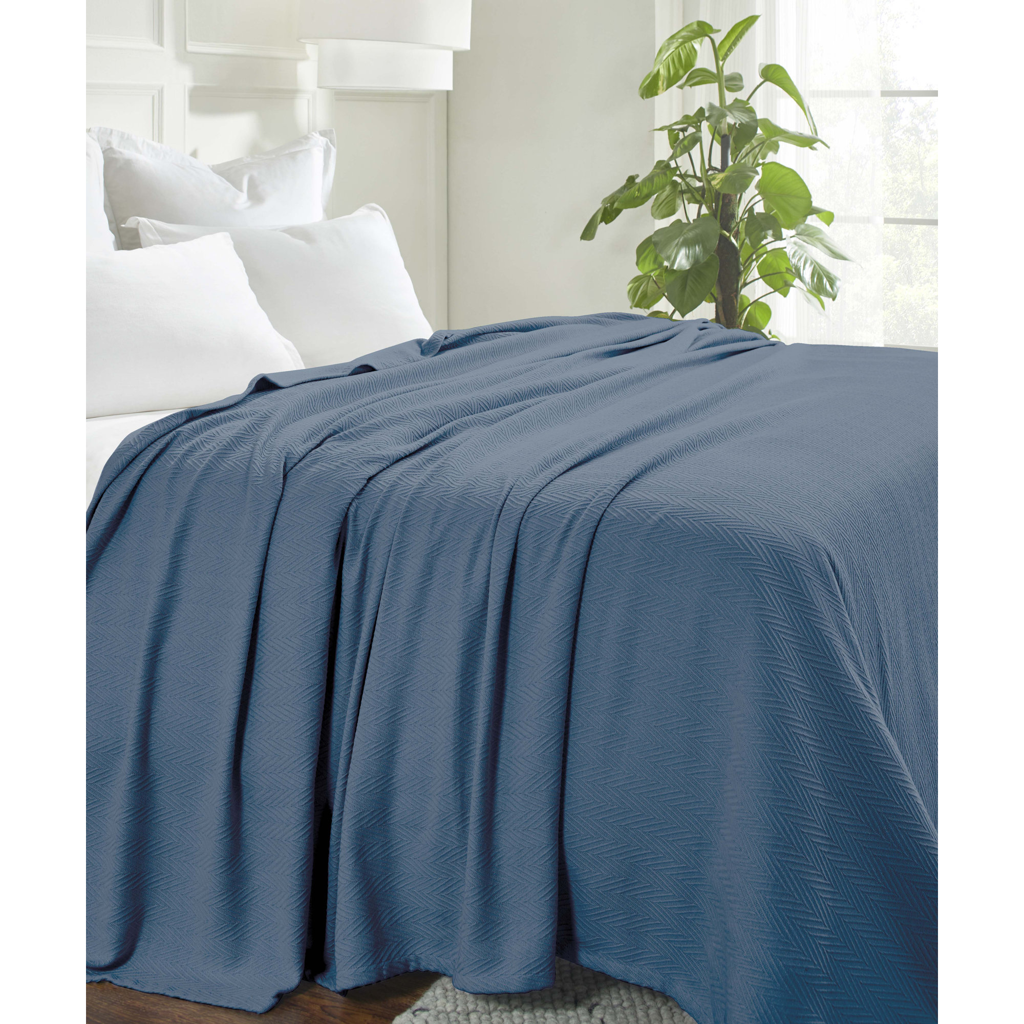 Jareth Woven Metro Zig-Zag All-Season Cotton Blanket, Blue, King