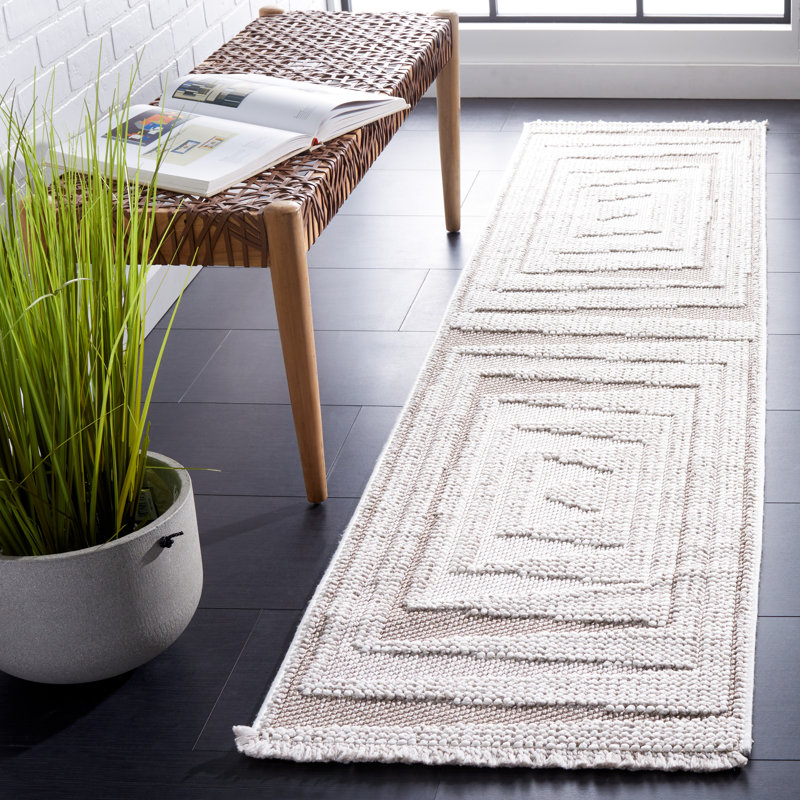Tapis géométrique tissé à la machine crème, Tapis de couloir 2 pi x 8 pi