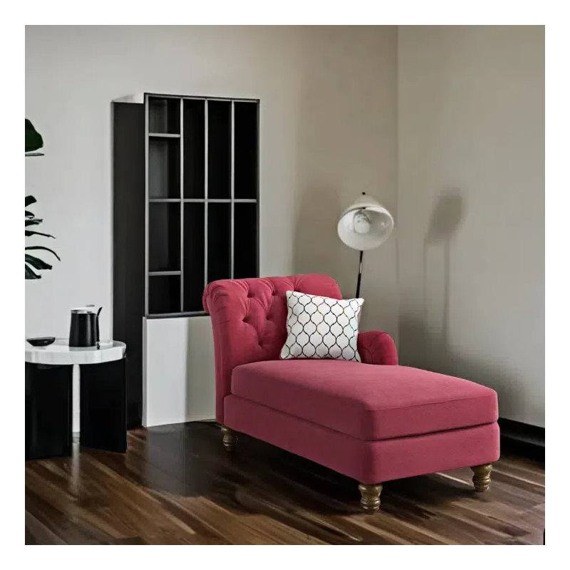 Longerich, Rouge, Orienté à gauche (vu de face)