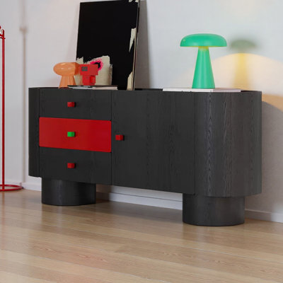 Buffet multifonctionnel de style nordique