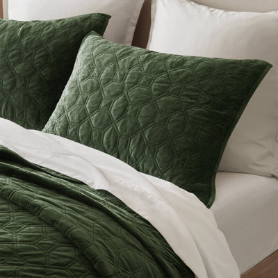 Harper 3 Piece Velvet Quilt Set