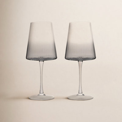 Zoya Ribbed Wine Glass