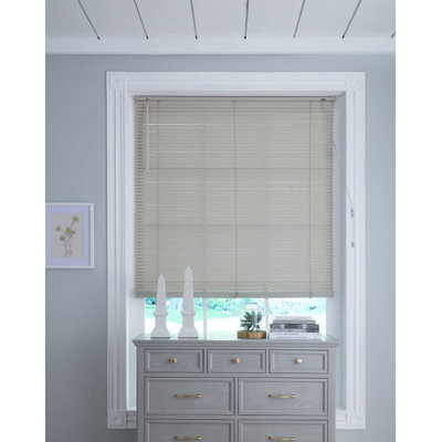 Room Darkning Wood Venetian Blind