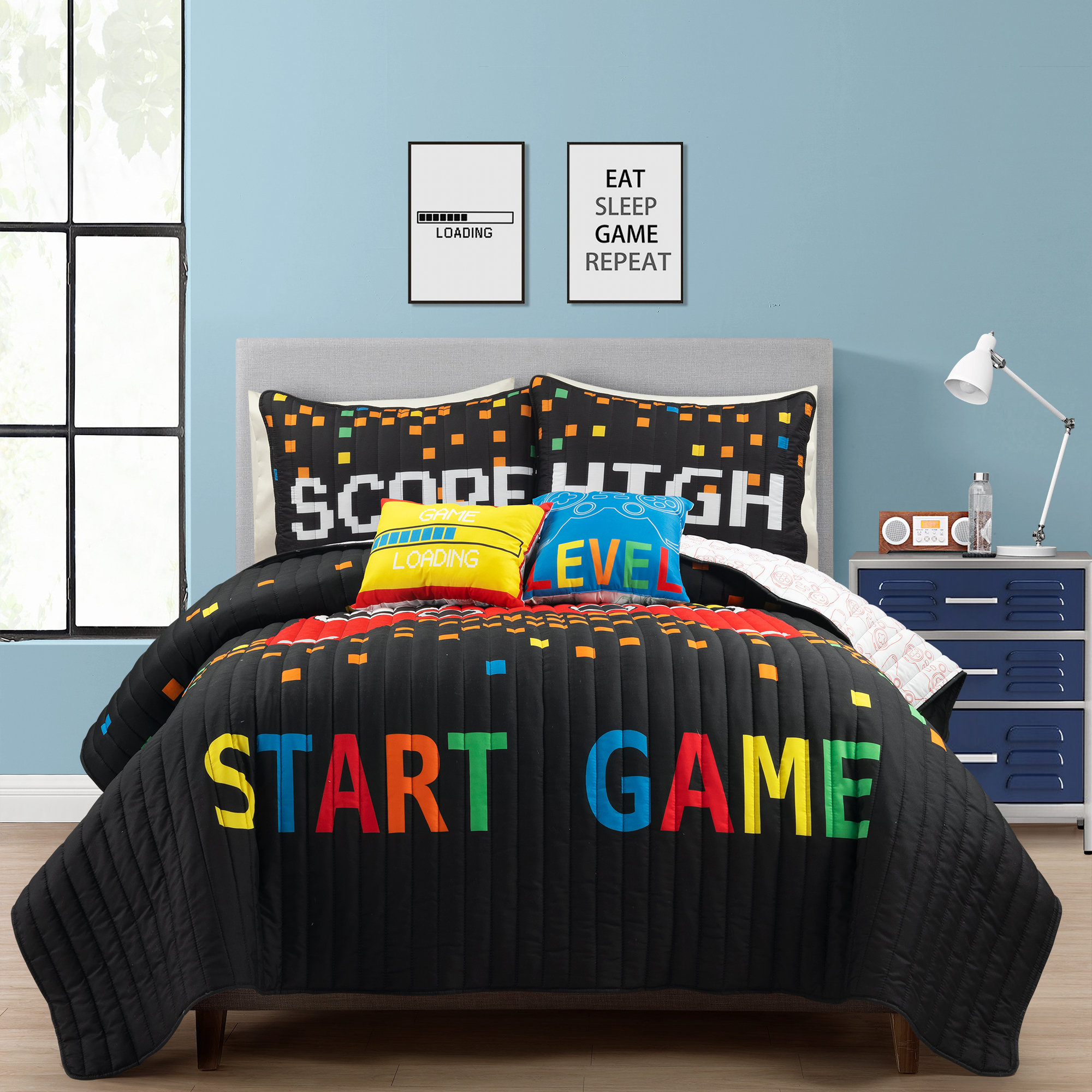 Lush Decor American Football Reversible Oversized Kids Quilt Black/Navy 4pc Set Twin