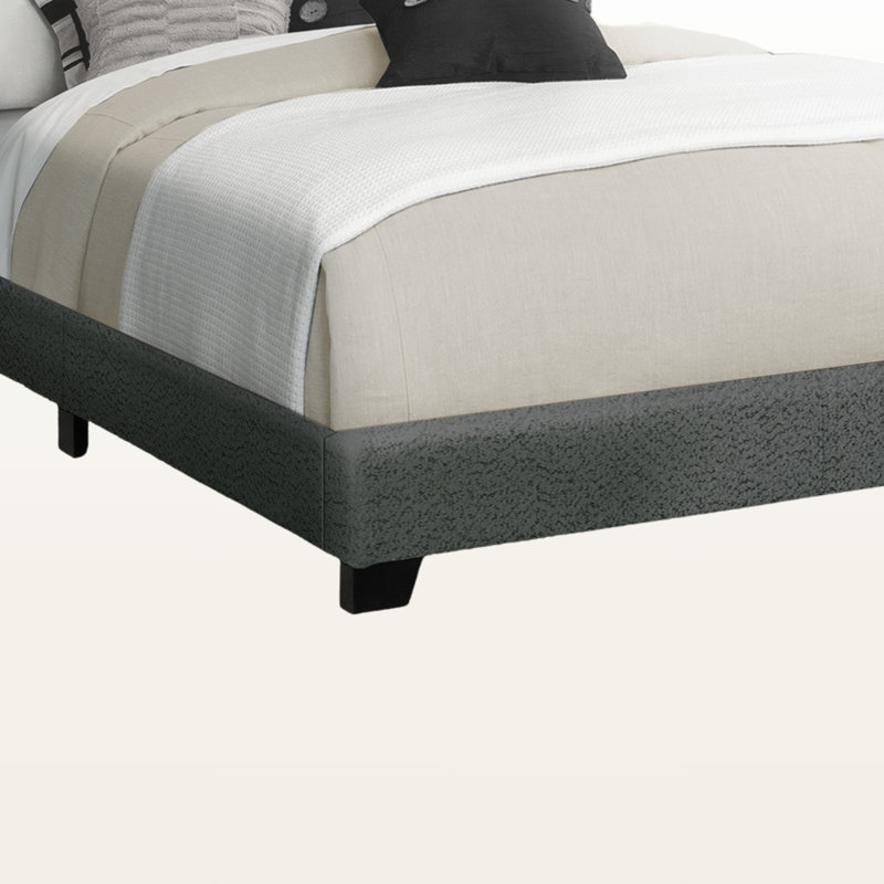 Grand lit transitionnel gris Carissa de H 45,58 po x l 64,06 po x L 85,12 po Carissa