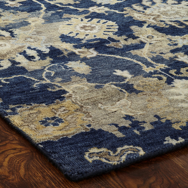 Dassiah Handmade Wool Floral Area Rug, Rectangle 4' x 6'