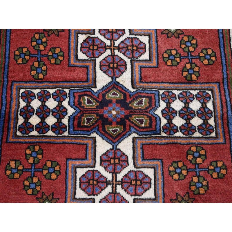Tapis unique 3 pi 5 po x 5 pi 3 po Uddevalla