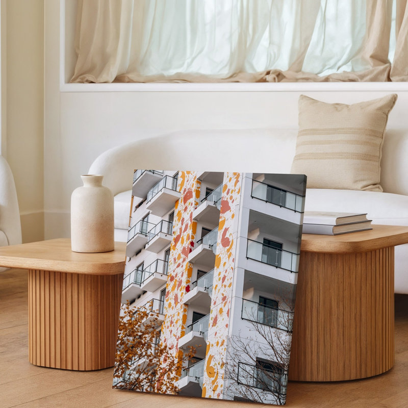 Toile une structure architecturale moderne illustrée dans une composition verticale avec art mural à plusieurs niveaux avec une élégante toile murale minimaliste