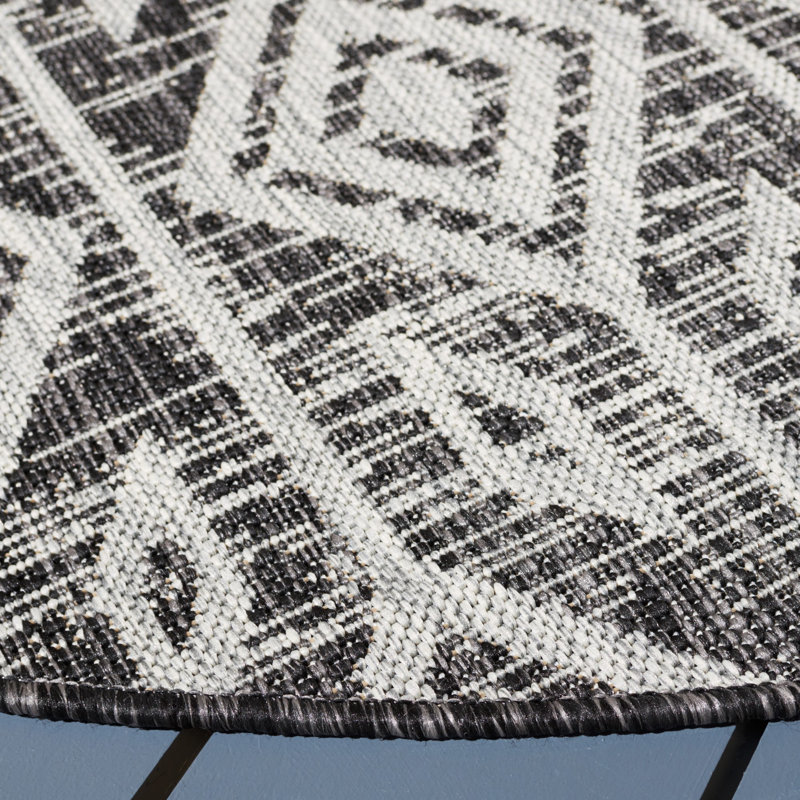 Tapis intérieur / extérieur Estaugh Performance Ikat, Rectangle 6 pi 7 po x 9 pi 6 po