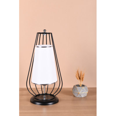 Lampe de table en métal Adrain
