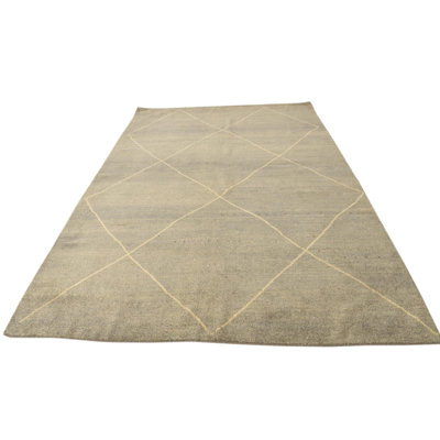 Iniguez Light Gray Rug