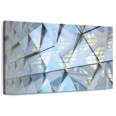 Lilie Modern Building Facade