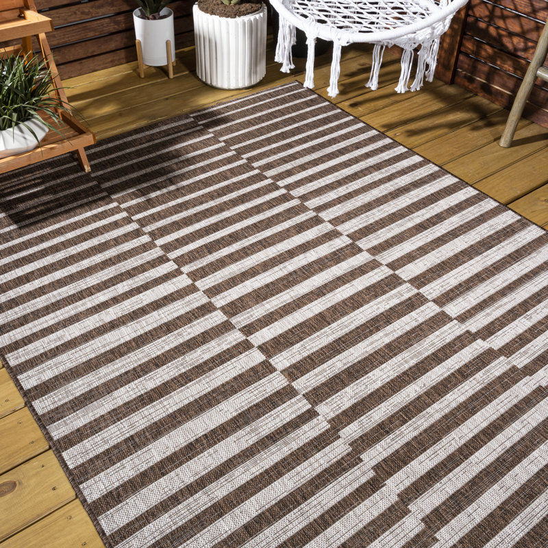 Aghamjot Modern Offset Stripe Brown/Beige Indoor/Outdoor Rug, Rectangle 3'1" x 5'