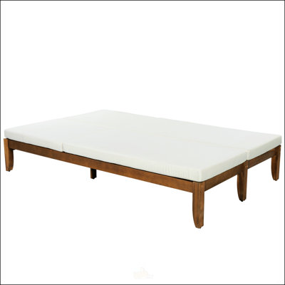 Fauteuil de jardin inclinable deux places réglable avec structure résistante aux intempéries et coussins moelleux pour se détendre au bord de la piscine