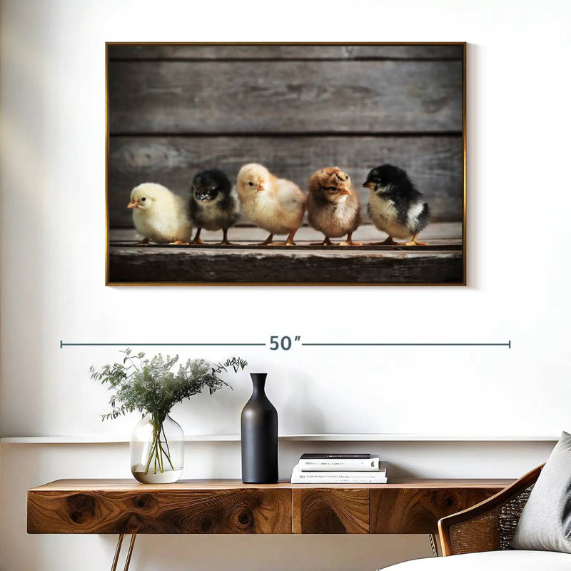 Rangée de poussins, Cadre flottant doré, 40 po x 27 po