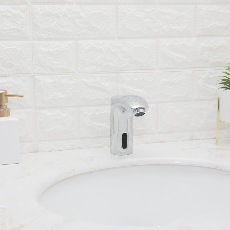Single-Hole Bathroom Faucet with Drain Assembly, Polished Chrome