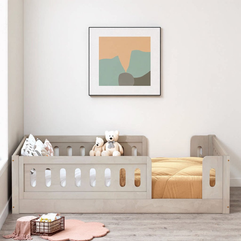 Lit plateforme simple en bois massif blanc avec barrière de sécurité - profil bas, aucun sommier tapissier requis, Natural