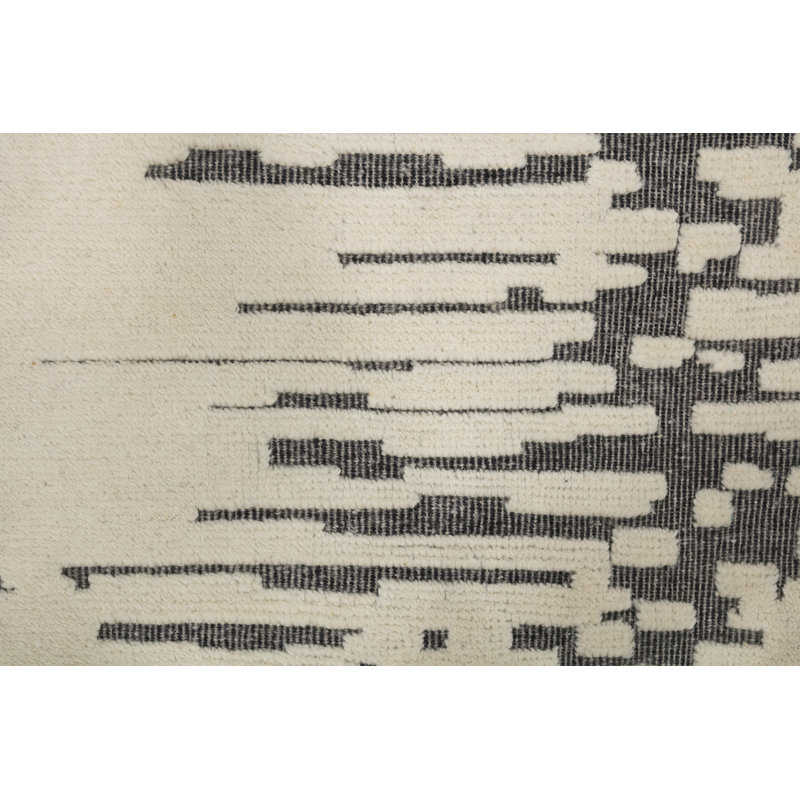 Handmade Cotton and Wool Abstract Area Rug