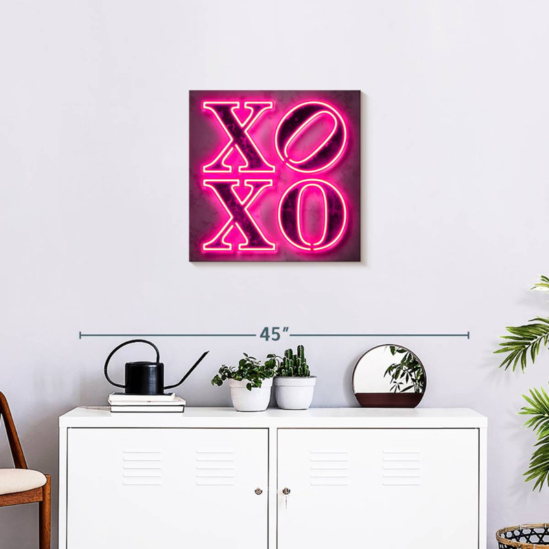 Glowing Xoxo, 20'' H x 20'' W
