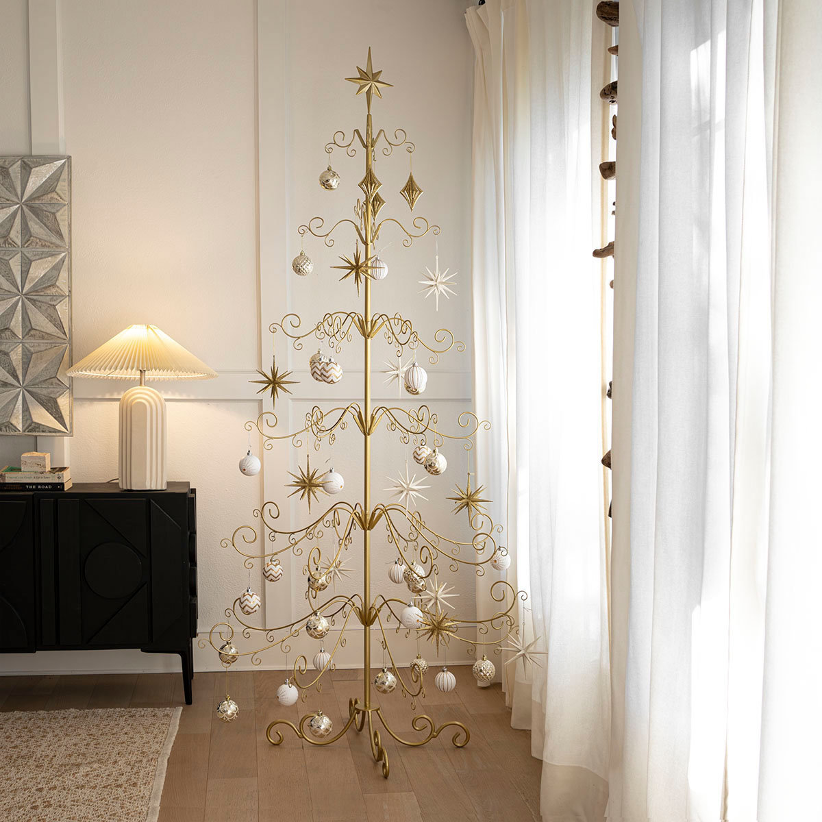 https://assets.wfcdn.com/im/38142097/compr-r85/2594/259410295/barton-64ft-wrought-christmas-tree-ornament-display-stand.jpg