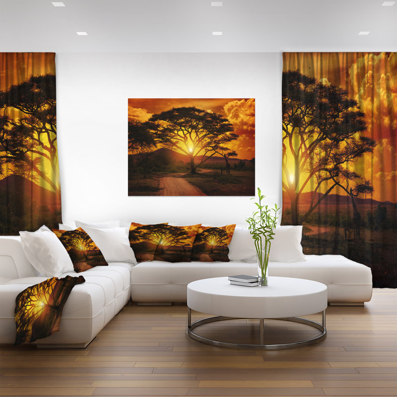 Coucher de soleil africain avec arbre solitaire, reproduction de photo en vert, H 8 po x l 12 po, Toile tendue