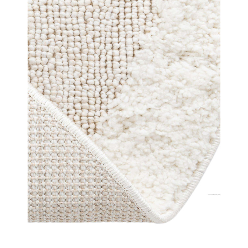 Reike Geometric Indoor Rug, Round 7'10"