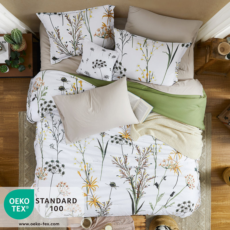 Comforter Set, Comforter Set with Pattern, Soft Seersucker Design All Season Microfiber Bedding Set, White/Green Floral