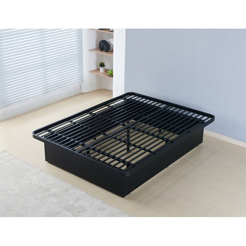Modern Style Heavy Duty Cal Bed Base Frame Made With Metal, California King