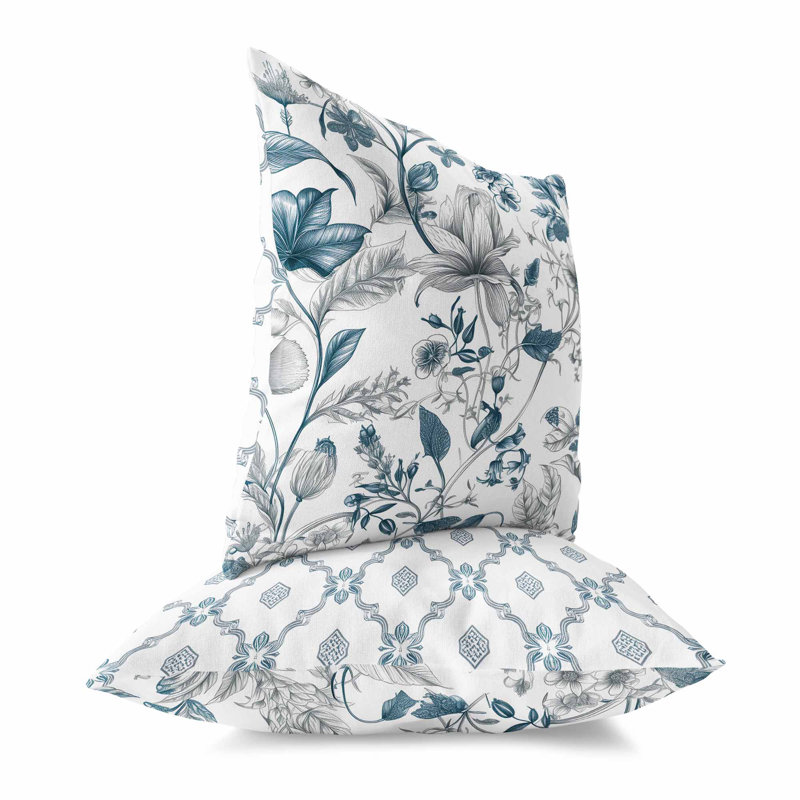 Coussin décoratif intérieur / extérieur Garden Grace, Motif floral bleu / blanc, H 26 po x l 26 po